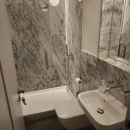Deluxe Baixa T2 *